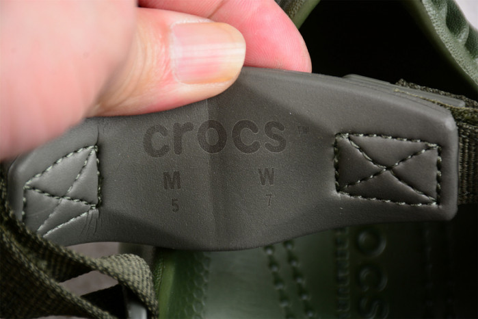 Cr*0*s x salehe bembury c00002