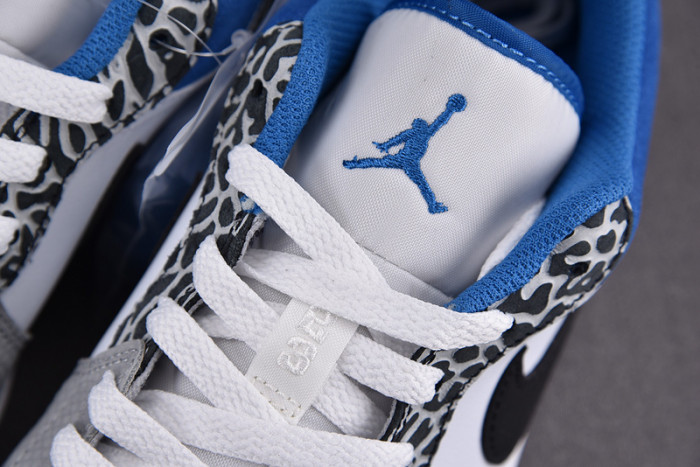 Jordan 1 Low SE True Blue DM1199-140
