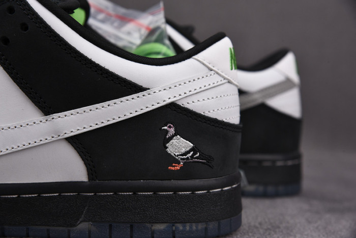 Nike SB Dunk Low Panda Pigeon BV1310-013