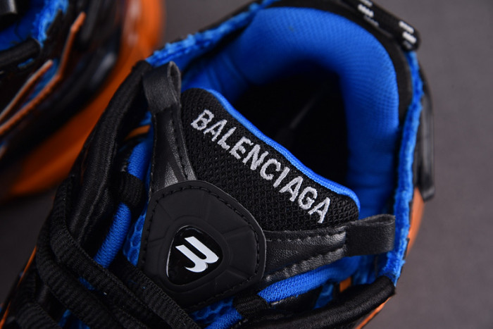 RUNNER SNEAKER RS032