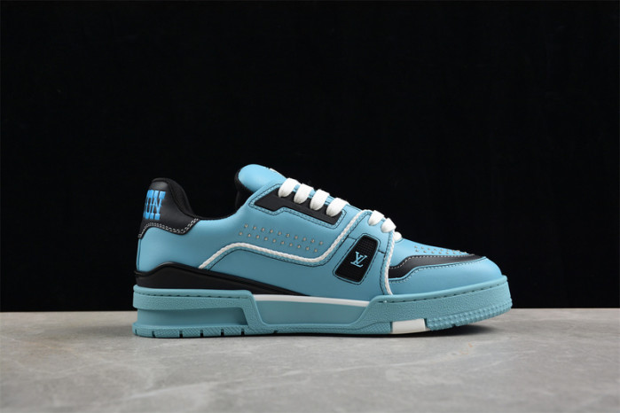 LV TRAINER SNEAKER LV-000556