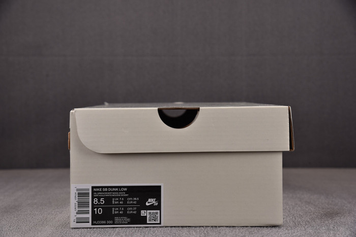 Alexis Sablone x Nike SB Dunk Low 