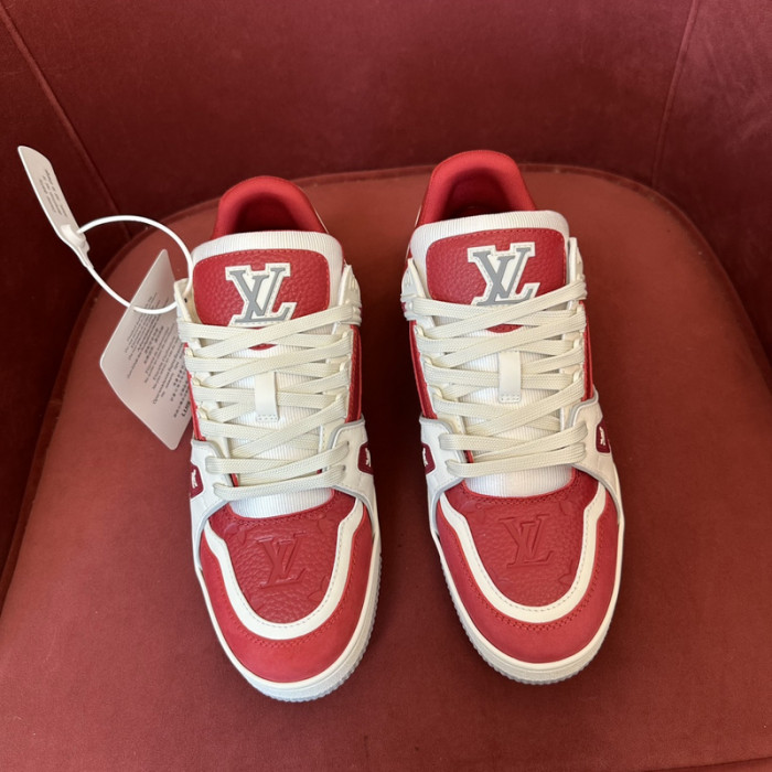 LV TRAINER SNEAKER LV-000608