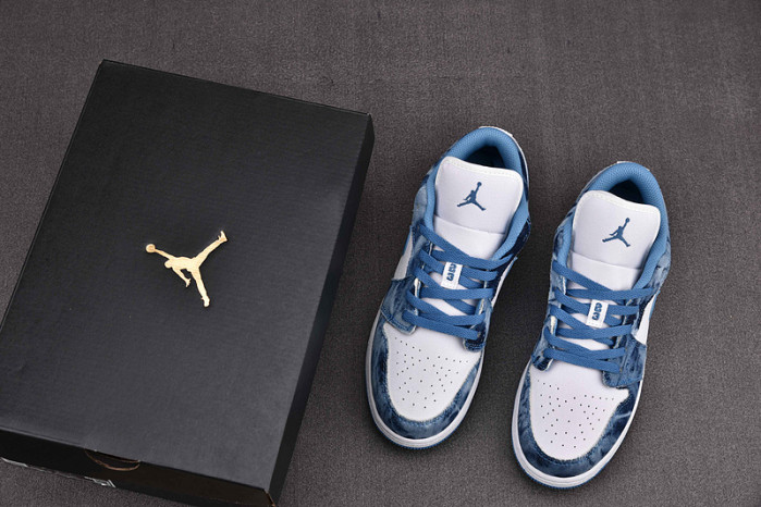 Air Jordan 1 Low “Washed Denim” DM8947-100
