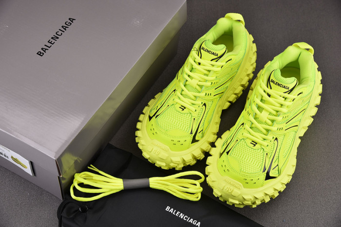 DEFENDER SNEAKER DS012