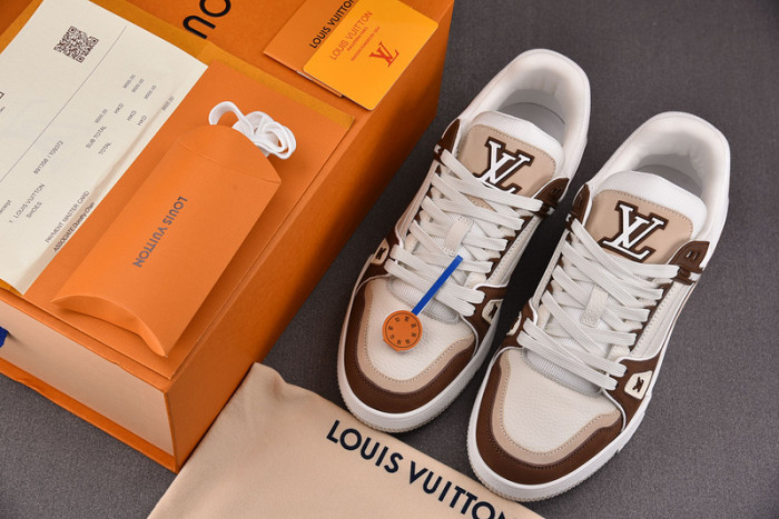 LV SNEAKER LV-000116