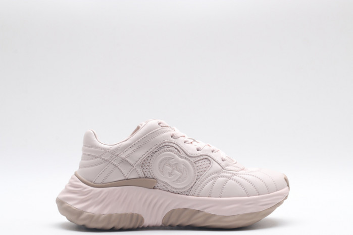 G*u*i* trainer sneaker117