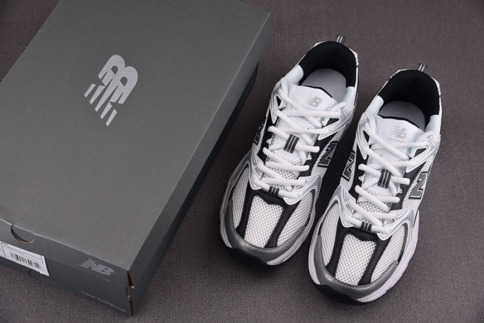 NEW BALANCE SNEAKER NB112