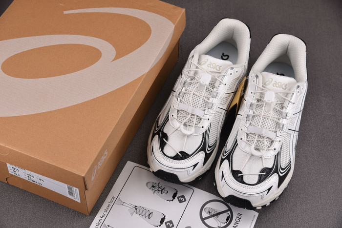 As*ic*s gel kayano tr v4 