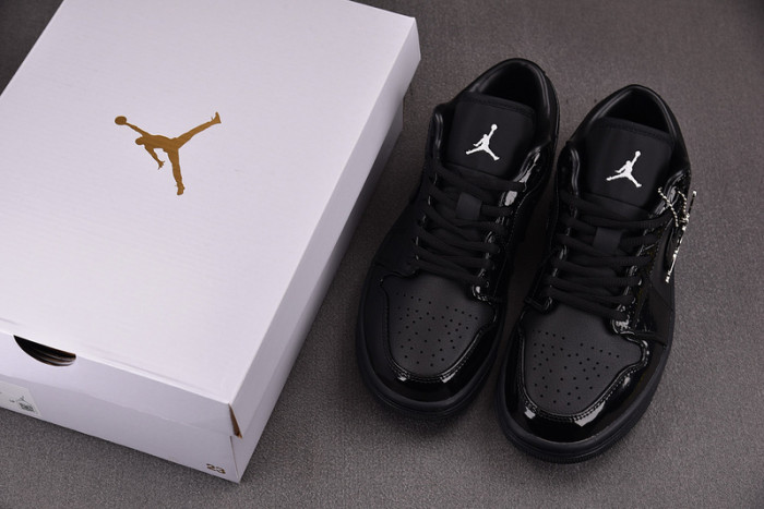Air Jordan 1 Low “Black Croc” HJ7743-010