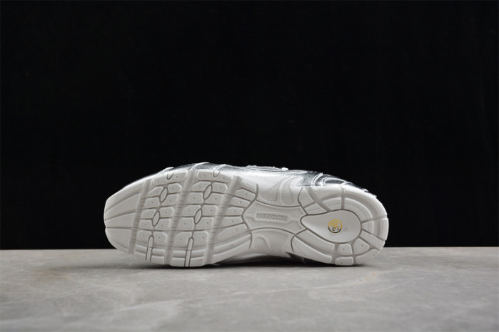 New Balance & MIU MIU