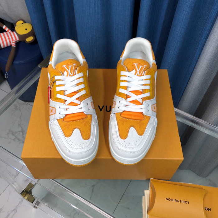 LV SNEAKER LV-000335