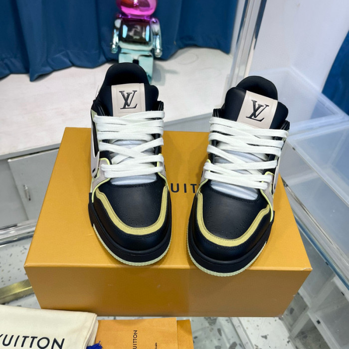 LV SNEAKER LV-000487