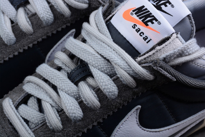 Kaws x Sacai x Nk Zoom Cortez 4.0 DQ0581-001