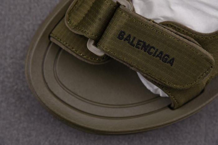 Balenciag* Sandal29
