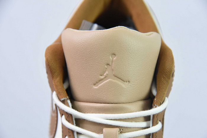 AIR JORDAN 1 LOW PREMIUM "TAN/BROWN" HF5753-221