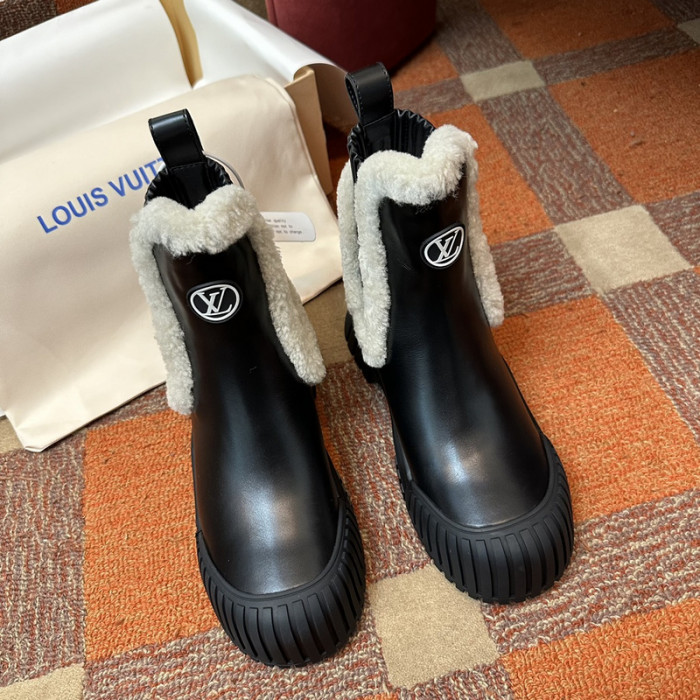 LV BOOTS L000032