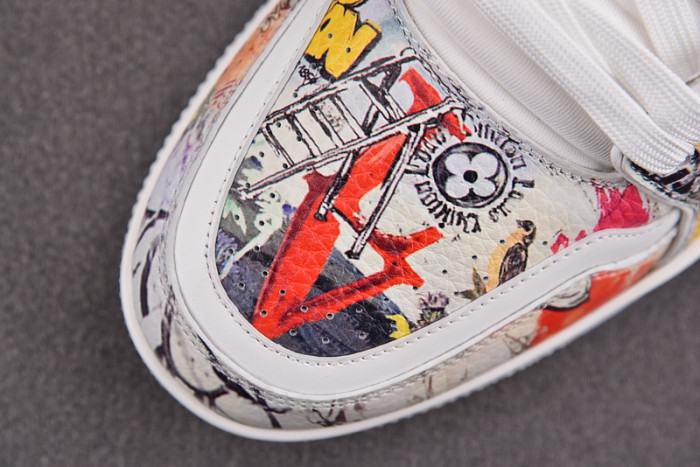 LV TRAINER SNEAKER LV-000593