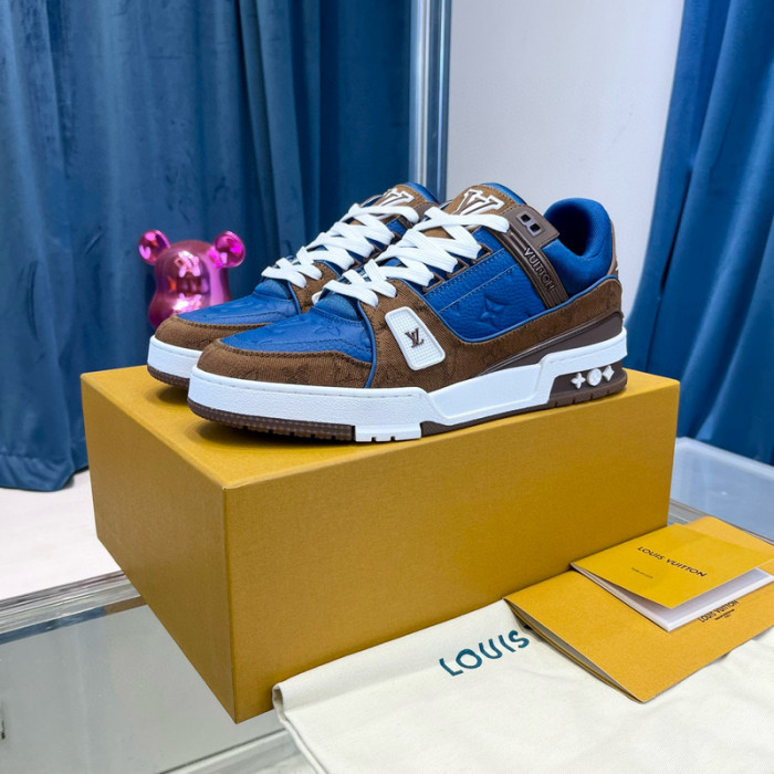 LV SNEAKER LV-000412
