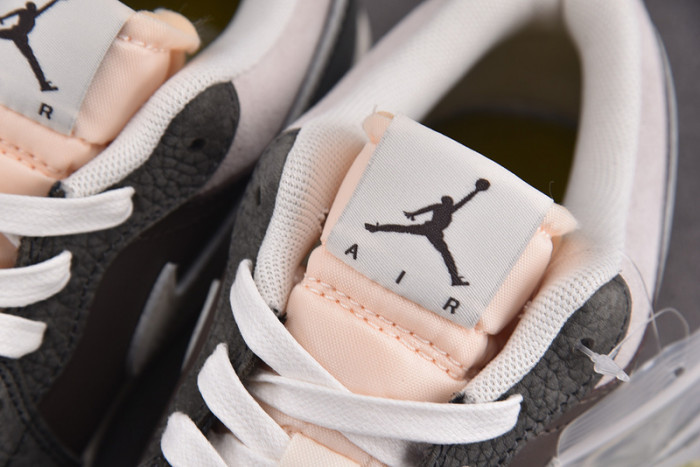 Jordan 1 Low SNKRS Day Korea Magpie (2023) FD0399-004