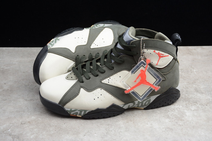 PATTA X AIR JORDAN 7 RETRO OG SP “ICICLE” AT3375-100