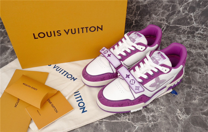 LV SNEAKER LV-000158