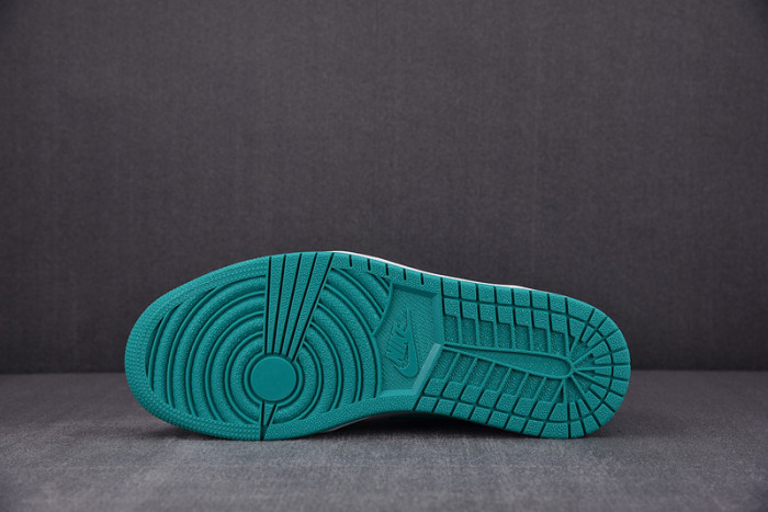 Air Jordan 1 Low DC0774-132