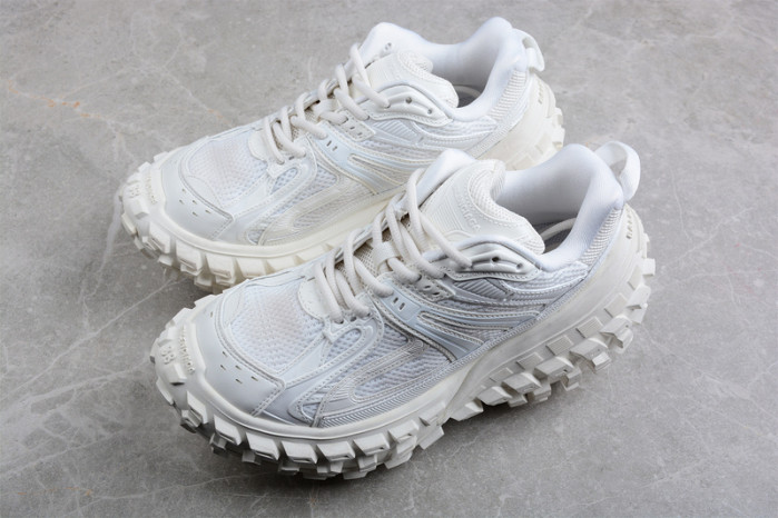 DEFENDER SNEAKER DS028