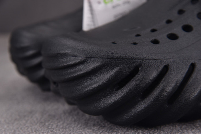 Cr*0*s x salehe bembury c00017