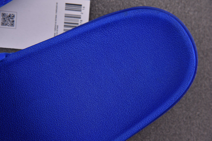 Kobe Bryant x Offcourt Slide 