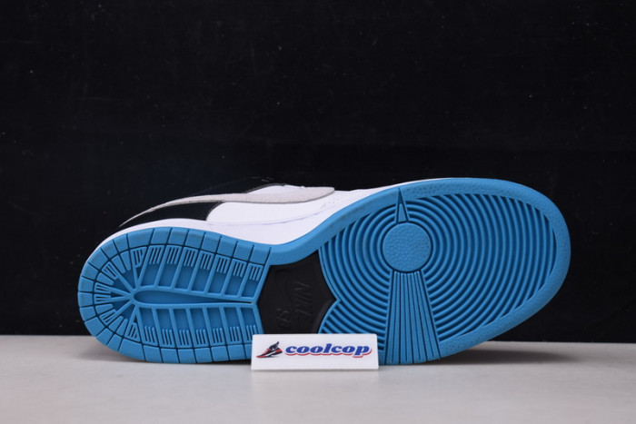 Nike SB Dunk Low Laser Blue BQ6817-101