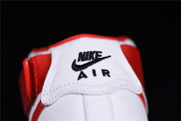 NIKE Air Force 1 High 07 LV8 806403-101