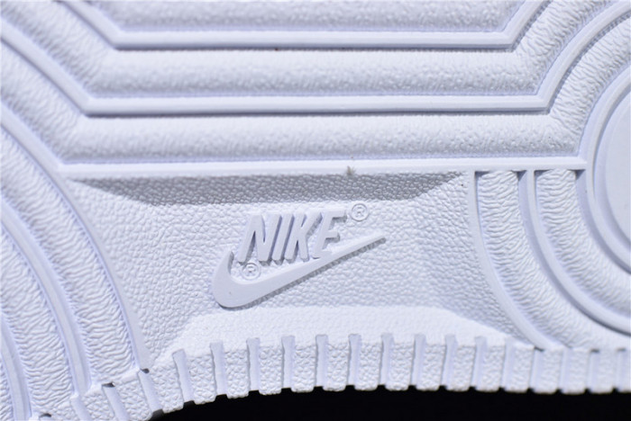 Air Force 1 Low Oversized White Orange Peel AO2441-102