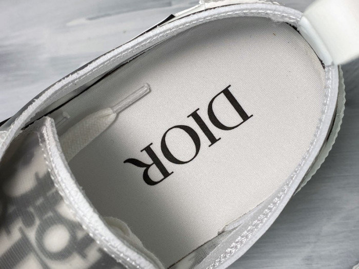 B23 Oblique low Sneakers T004801-1068