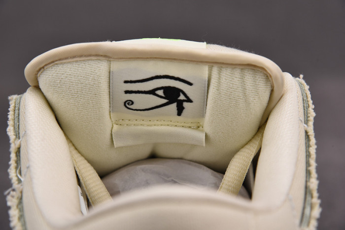 NIKE SB Dunk Low " Mummy " DM0774-111