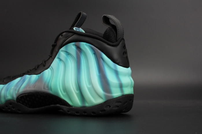 Nike Air Foamposite One “Northern Lights” Black/Green mens 840559-001