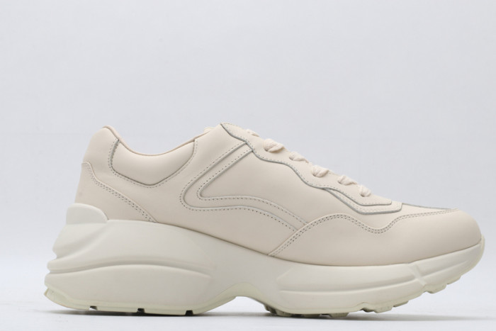 G*u*i* trainer sneaker27