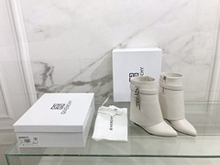 GIVENCHY BOOST GB 000019