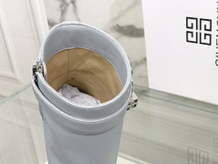 GIVENCHY BOOST GB 000018