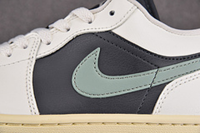 Jordan 1 Low Jade Smoke (Women